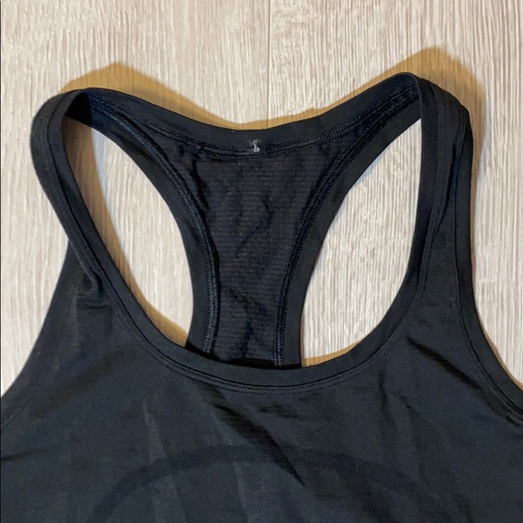 Lululemon Black Tank Top - Picture 2 of 4